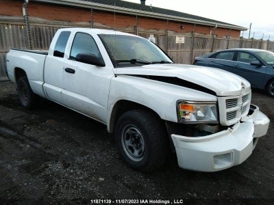 RAM DAKOTA 2011