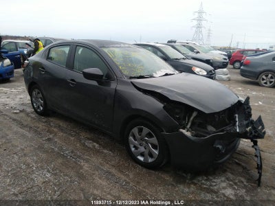 TOYOTA YARIS 2016