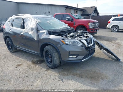 NISSAN ROGUE 2017