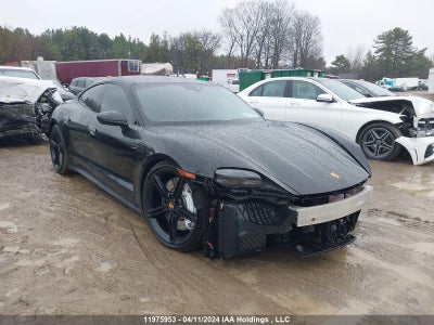 PORSCHE TAYCAN 2021