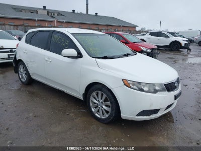 KIA FORTE 5-DOOR 2011