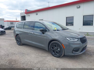 CHRYSLER PACIFICA HYBRID 2023