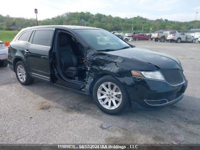 LINCOLN MKT 2016
