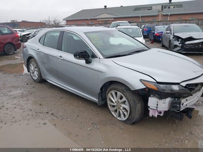TOYOTA CAMRY 2023