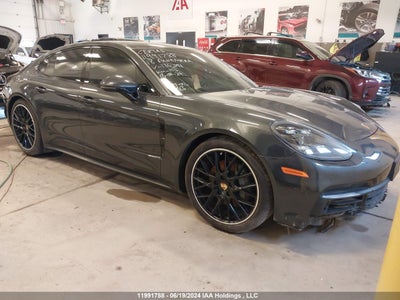 PORSCHE PANAMERA 2018