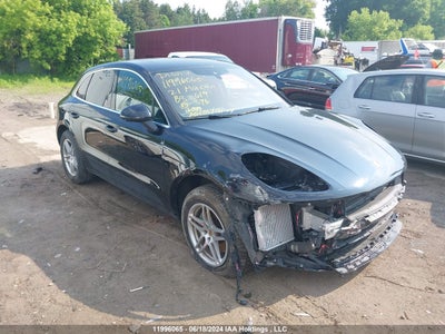 PORSCHE MACAN 2021