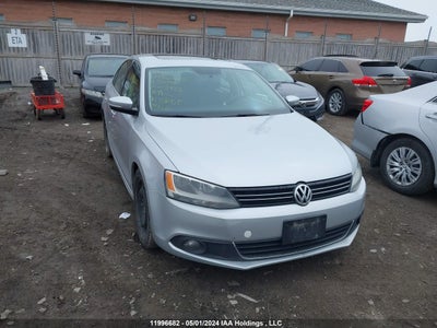 VOLKSWAGEN JETTA SEDAN 2011