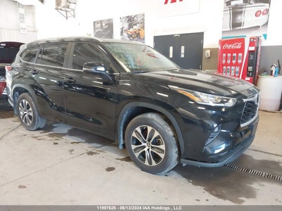 TOYOTA HIGHLANDER 2023