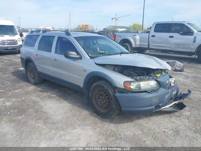VOLVO V70 2004