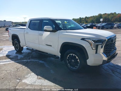 TOYOTA TUNDRA 2024