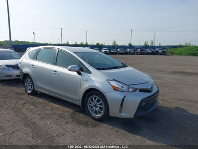 TOYOTA PRIUS V 2017