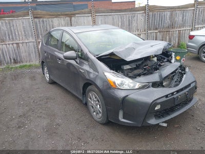 TOYOTA PRIUS V 2015
