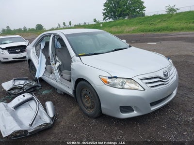 TOYOTA CAMRY 2011