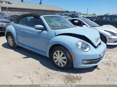 VOLKSWAGEN BEETLE 2013