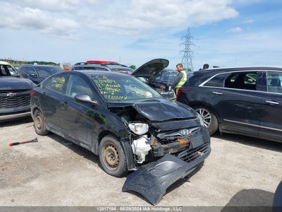 HYUNDAI ACCENT 2012