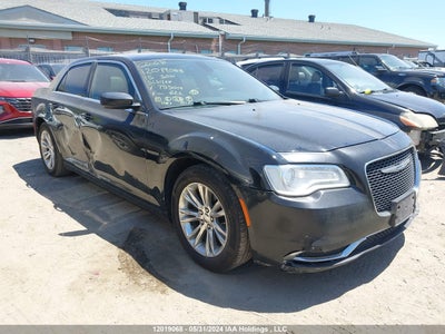 CHRYSLER 300 2015