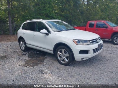 VOLKSWAGEN TOUAREG 2013