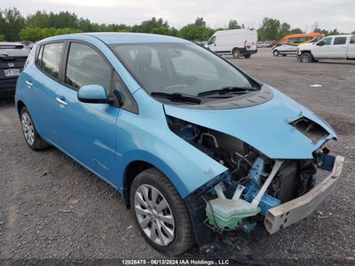 NISSAN LEAF 2015