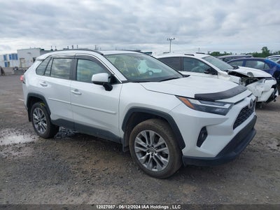 TOYOTA RAV4 XLE 2023