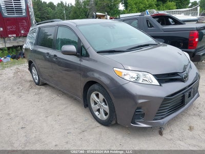 TOYOTA SIENNA 2020