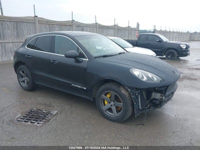 PORSCHE MACAN 2015
