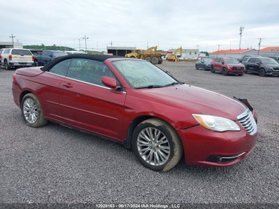 CHRYSLER 200 2013