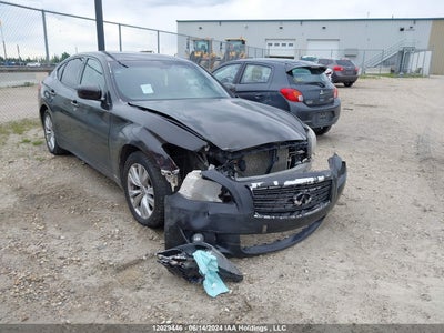 INFINITI M37 2011