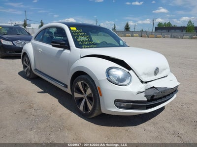 VOLKSWAGEN BEETLE 2013