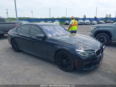 BMW 750 2016
