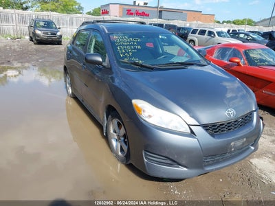 TOYOTA MATRIX 2010