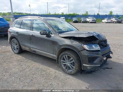 VOLKSWAGEN TOUAREG 2015