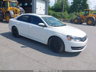 VOLKSWAGEN PASSAT 2013