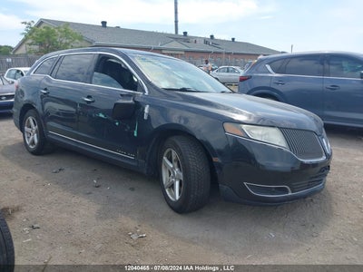 LINCOLN MKT 2013