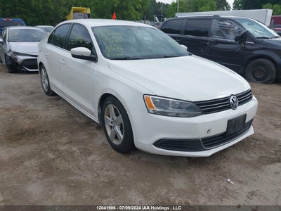 VOLKSWAGEN JETTA SEDAN 2011