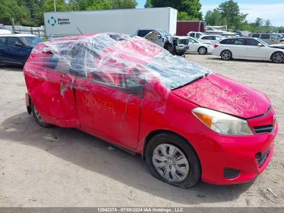 TOYOTA YARIS 2012