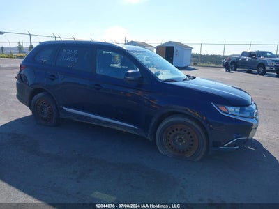 MITSUBISHI OUTLANDER 2016