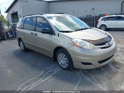 TOYOTA SIENNA 2008