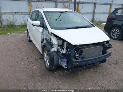 KIA RONDO 2016