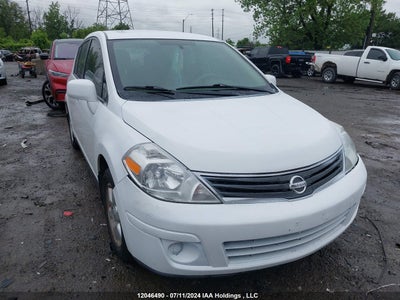 NISSAN VERSA 2011