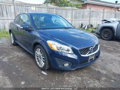VOLVO C30 2012
