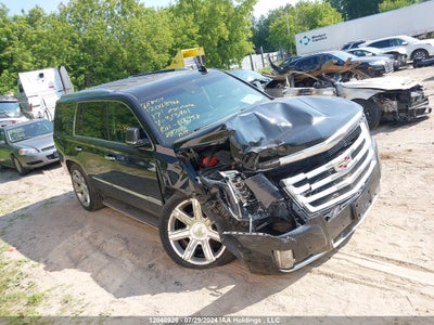 CADILLAC ESCALADE 2017
