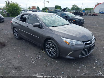 TOYOTA CAMRY 2016