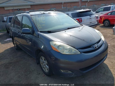 TOYOTA SIENNA 2006