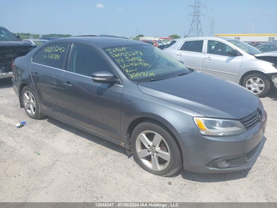VOLKSWAGEN JETTA 2014