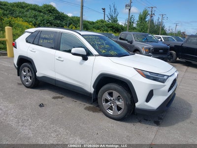 TOYOTA RAV4 XLE 2023
