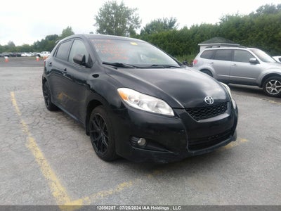 TOYOTA MATRIX 2010