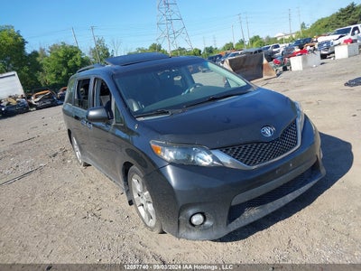 TOYOTA SIENNA 2013