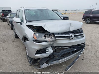 VOLKSWAGEN TOUAREG 2011