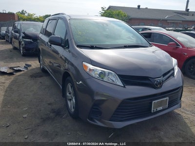 TOYOTA SIENNA 2020