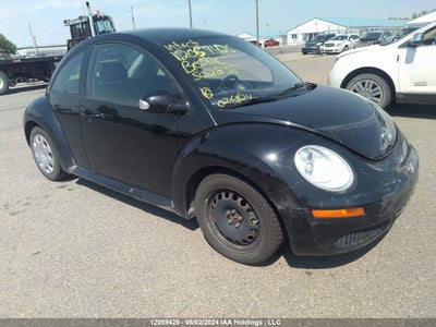 VOLKSWAGEN NEW BEETLE 2009